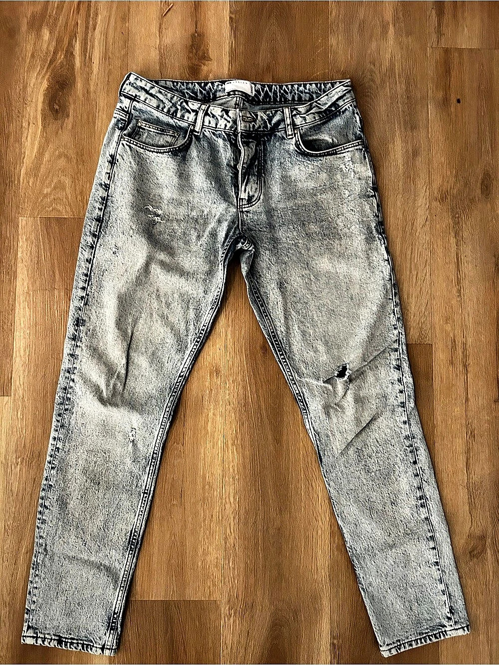 ASOS DESIGN Slim Distressed Jeans